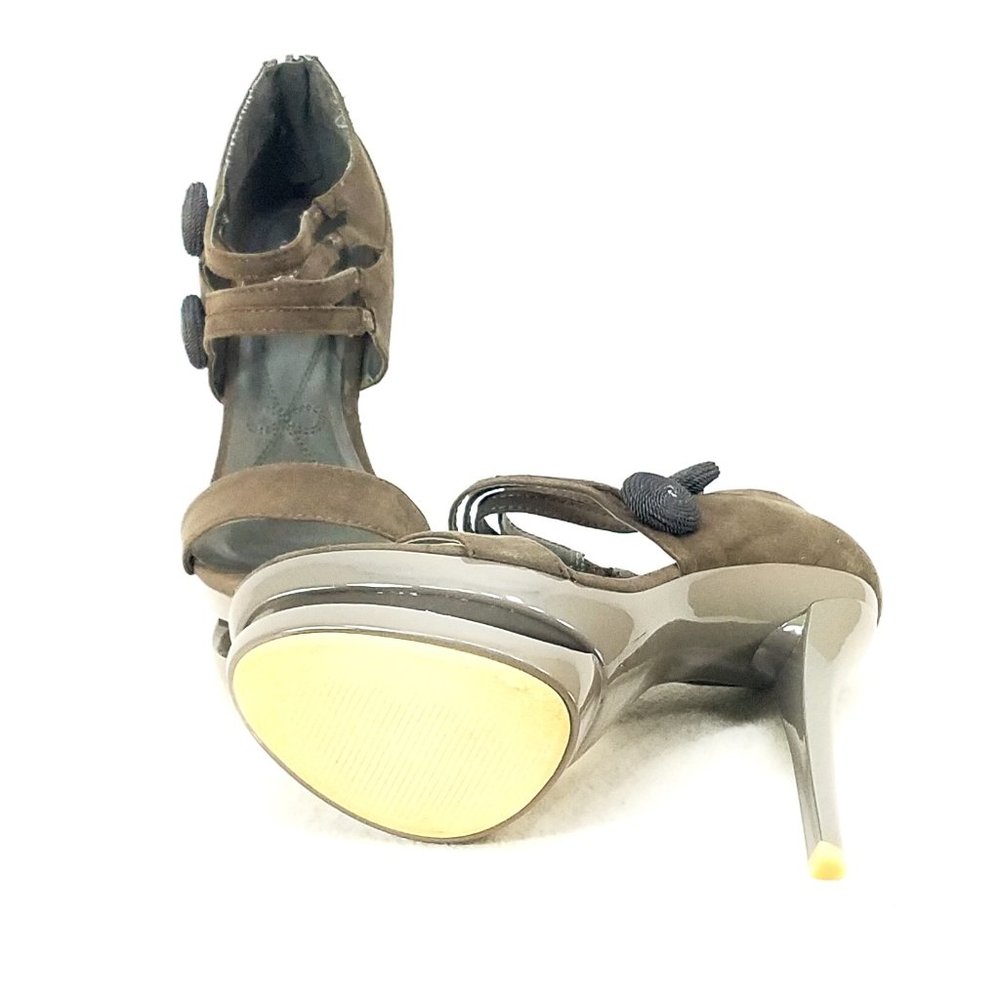 Platform High Heels - Picture 2 of 8